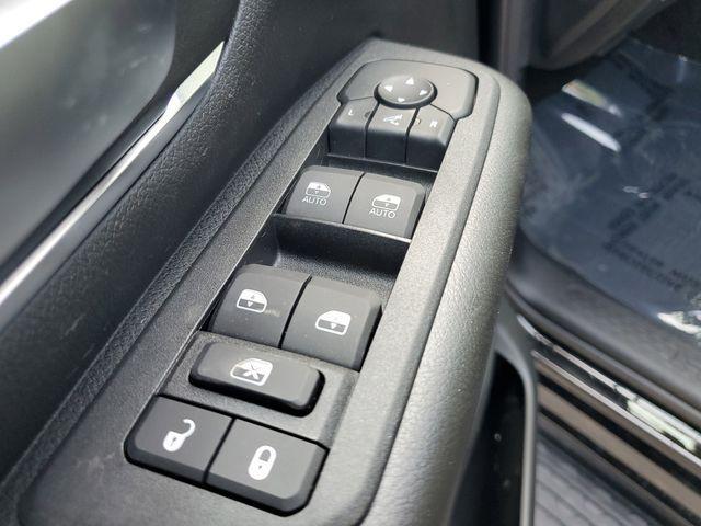 Photo of 2025 Diamond Black RAM 1500