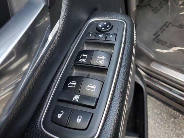 Photo of 2019 Diamond Black RAM 1500