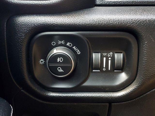 Photo of 2019 Diamond Black RAM 1500