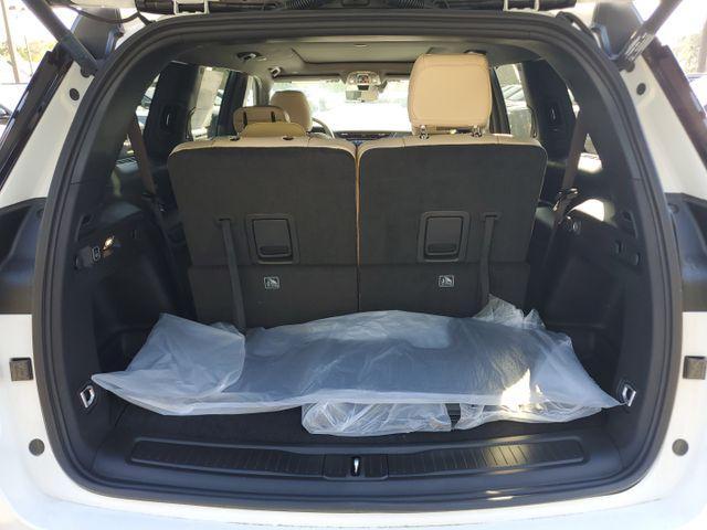 Photo of 2025 Bright White Clearcoat Jeep Grand Cherokee L