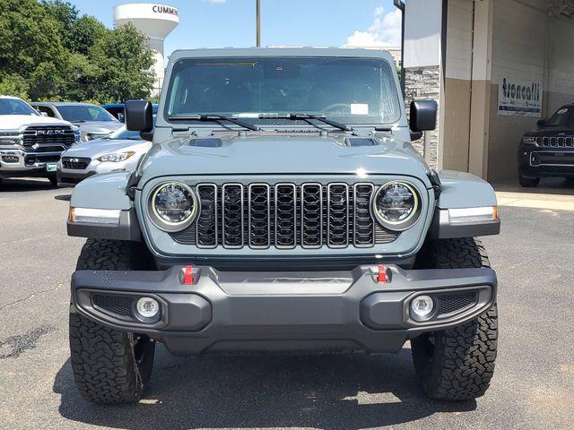 Photo of 2025 Anvil Clearcoat Jeep Wrangler