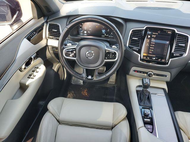 Photo of 2020 Onyx Black Metallic Volvo XC90