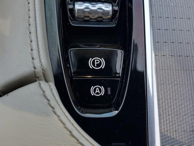 Photo of 2020 Onyx Black Metallic Volvo XC90