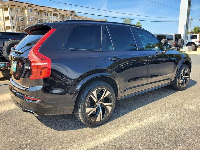 Photo of 2020 Onyx Black Metallic Volvo XC90