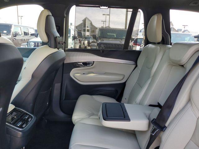 Photo of 2020 Onyx Black Metallic Volvo XC90
