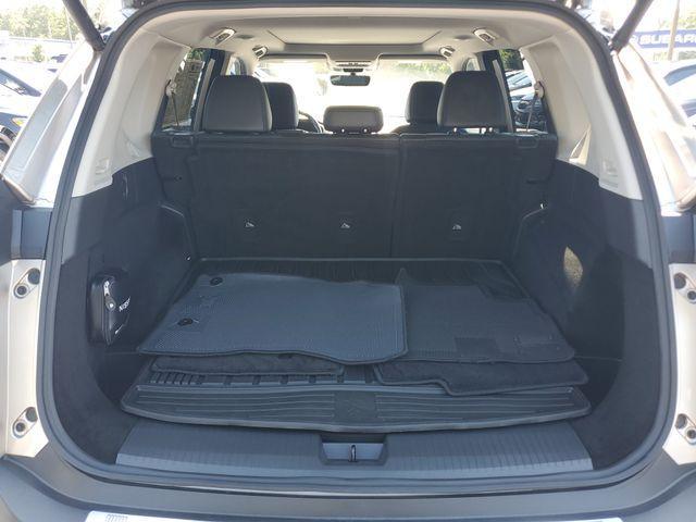 Photo of 2022 Champagne Silver Nissan Rogue