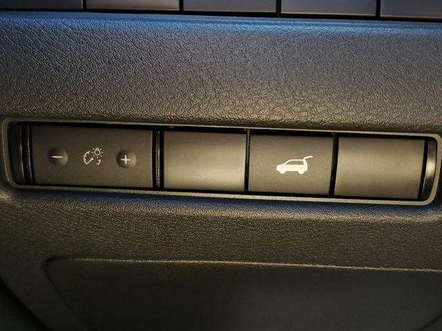 Photo of 2022 Champagne Silver Nissan Rogue
