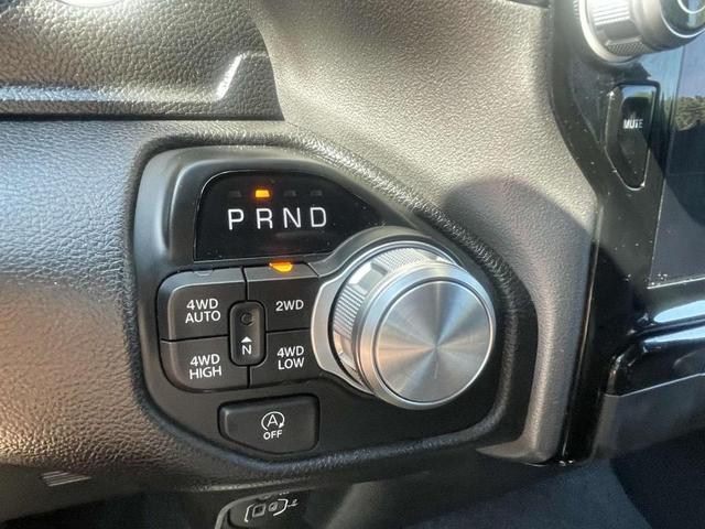 Photo of 2025 Diamond Black RAM 1500