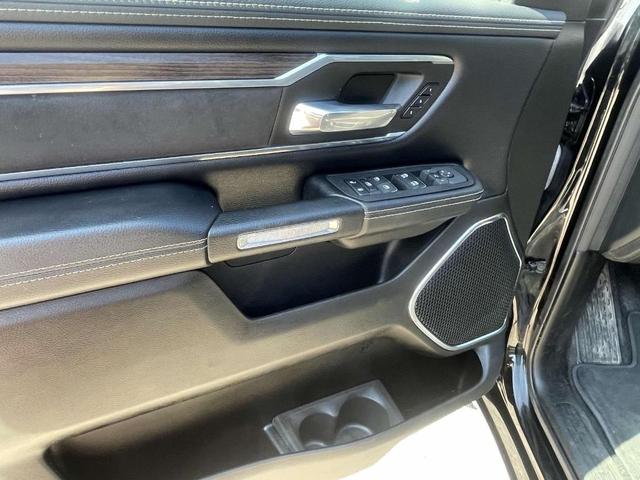 Photo of 2025 Diamond Black RAM 1500