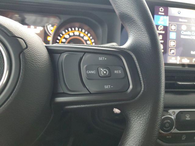 Photo of 2025 Black Clearcoat Jeep Gladiator