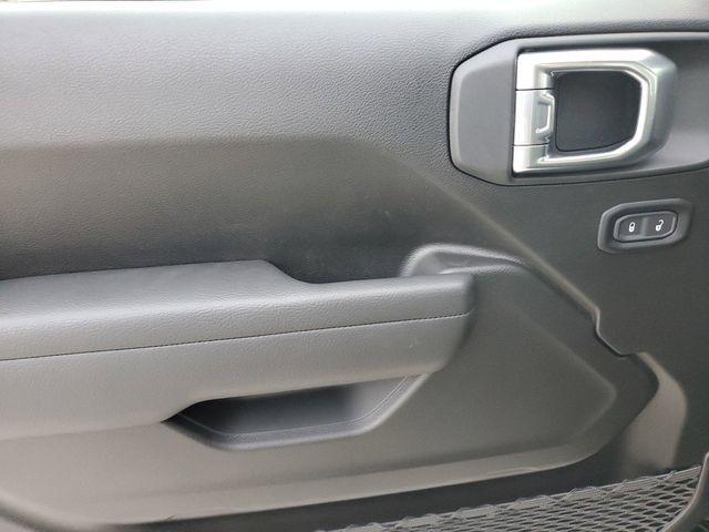 Photo of 2025 Black Clearcoat Jeep Gladiator