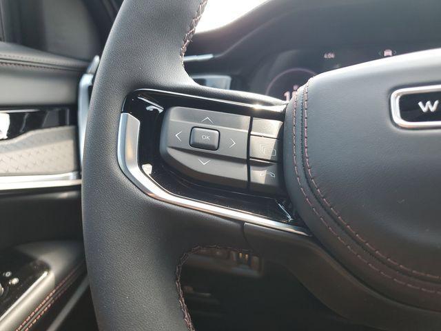 Photo of 2025 Diamond Black Jeep Wagoneer S