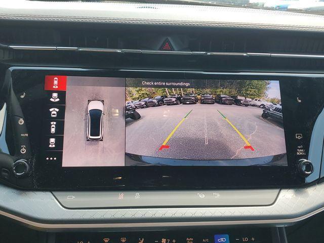 Photo of 2025 Diamond Black Jeep Wagoneer S