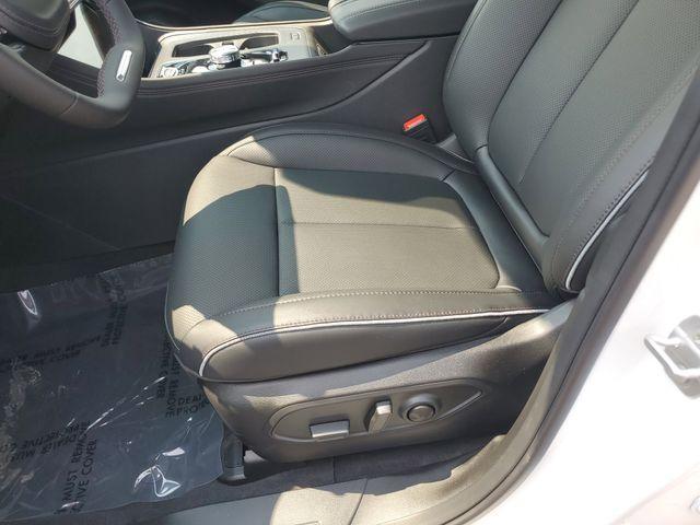 Photo of 2025 Bright White Clearcoat Jeep Wagoneer S