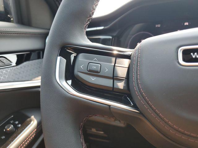 Photo of 2025 Bright White Clearcoat Jeep Wagoneer S