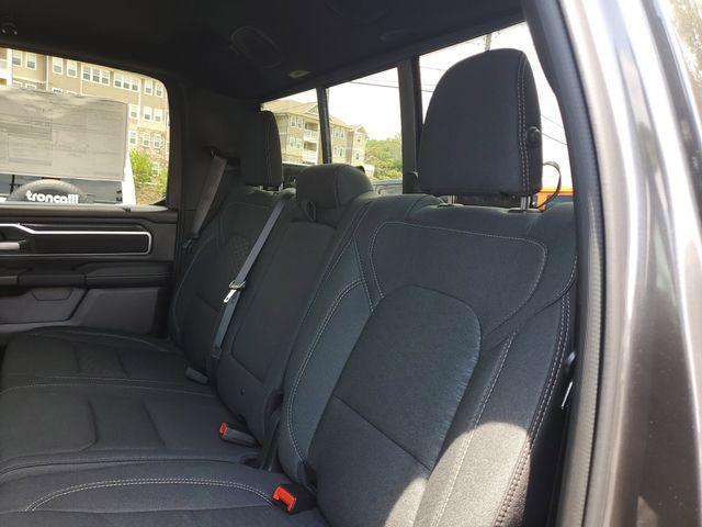 Photo of 2025 Granite Crystal Clearcoat Metallic RAM 1500