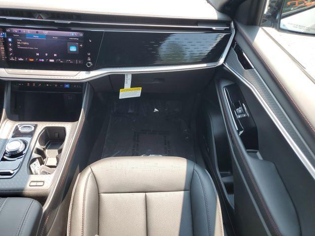 Photo of 2025 Silver Zynith Clearcoat Jeep Wagoneer S