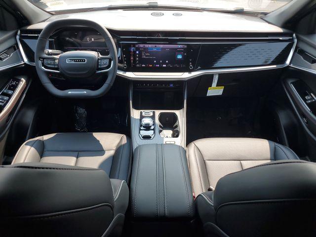 Photo of 2025 Silver Zynith Clearcoat Jeep Wagoneer S