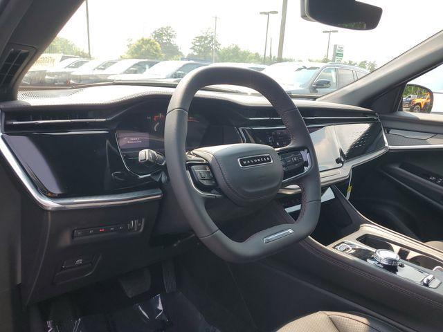Photo of 2025 Silver Zynith Clearcoat Jeep Wagoneer S