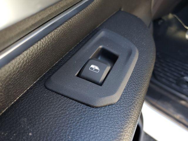 Photo of 2025 Bright White Clearcoat RAM 1500