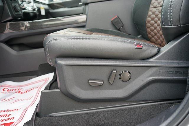 Photo of 2025 Oxford White Ford F-250