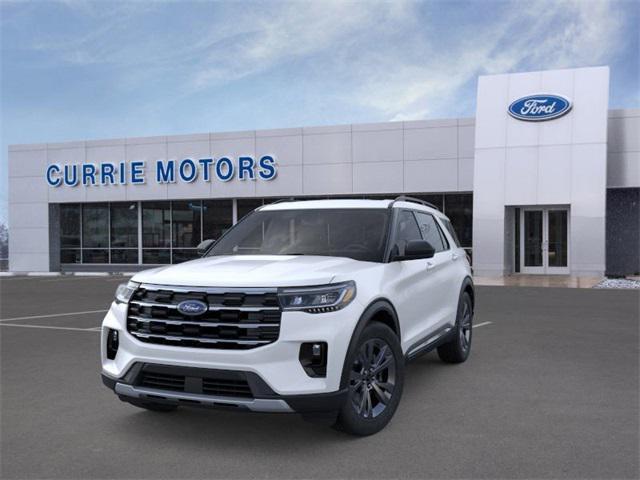 Photo of 2025 Star White Metallic Tri-Coat Ford Explorer