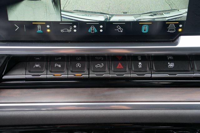 Photo of 2023 Onyx Black GMC Sierra 1500