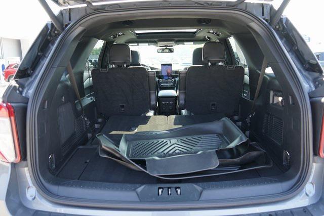 Photo of 2022 Gray Metallic Ford Explorer