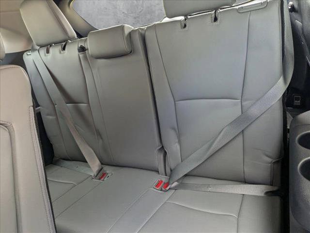 Photo of 2024 Celestial Silver Metallic Toyota Highlander