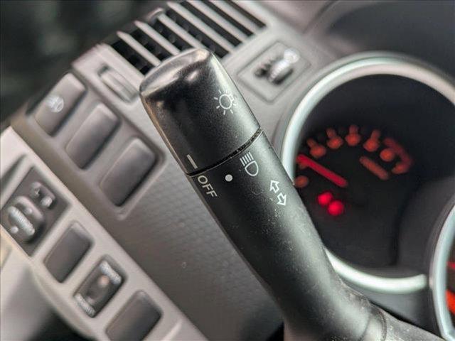 Photo of 2005 Silver Streak Mica Toyota Tacoma