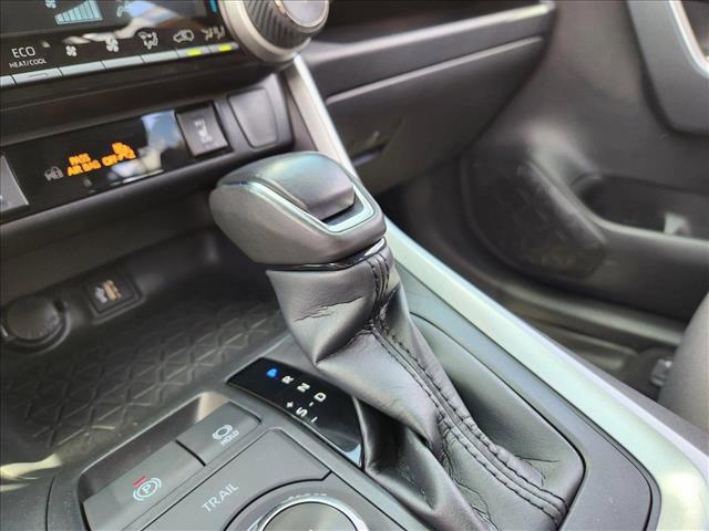 Photo of 2024 Wind Chill Pearl Toyota RAV4 Hybrid