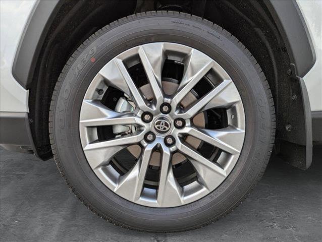 Photo of 2025 Wind Chill Pearl Toyota RAV4