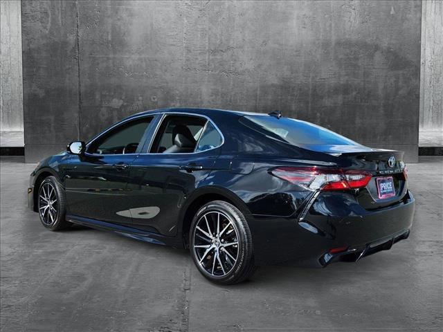 Photo of 2024 Midnight Black Metallic Toyota Camry