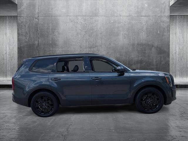Photo of 2022 Gravity Grey Kia Telluride