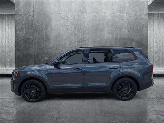 Photo of 2022 Gravity Grey Kia Telluride