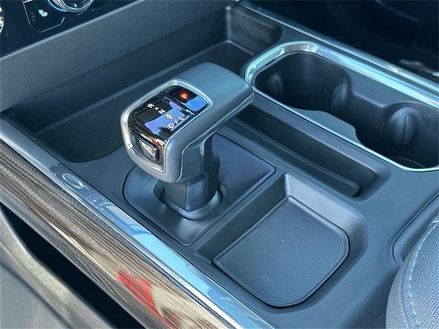 Photo of 2022 Red Chevrolet Silverado 1500