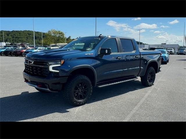 Photo of 2022 Northsky Blue Metallic Chevrolet Silverado 1500