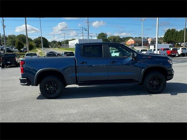 Photo of 2022 Northsky Blue Metallic Chevrolet Silverado 1500