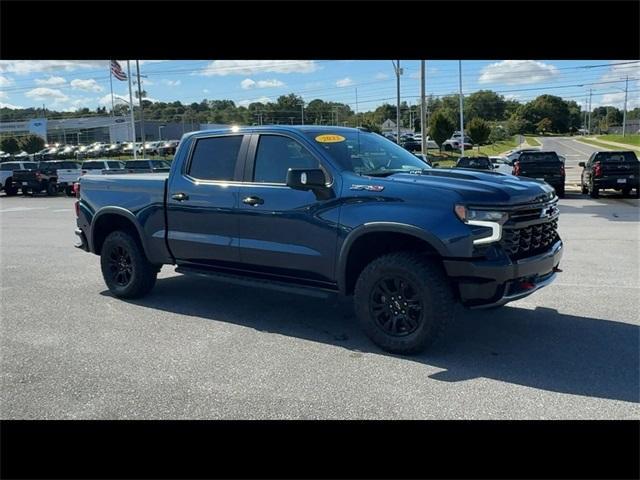 Photo of 2022 Northsky Blue Metallic Chevrolet Silverado 1500