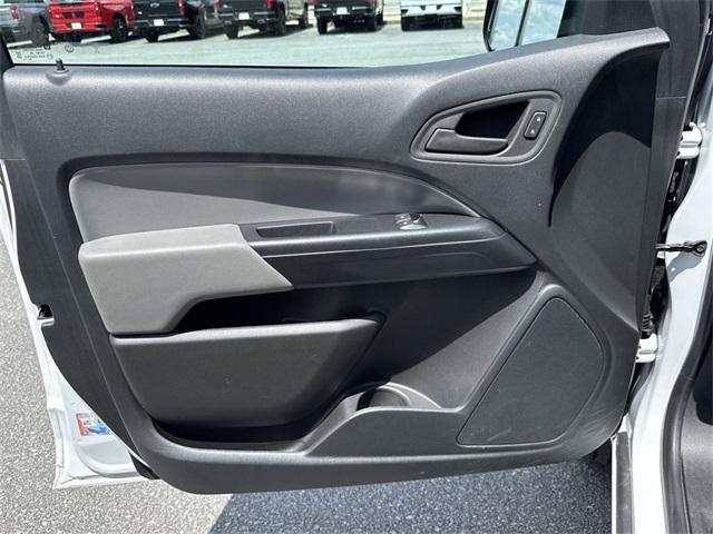 Photo of 2022 Summit White Chevrolet Colorado