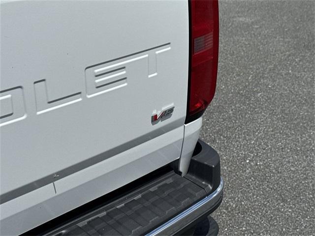Photo of 2022 Summit White Chevrolet Colorado