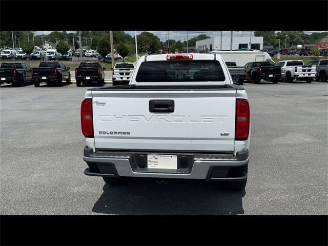 Photo of 2022 Summit White Chevrolet Colorado