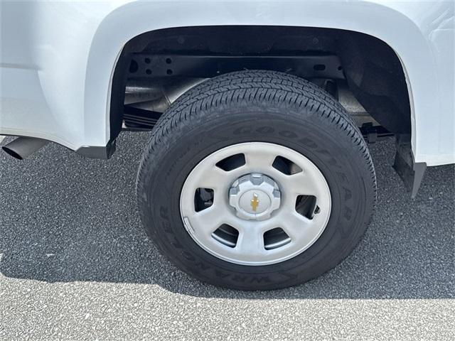 Photo of 2022 Summit White Chevrolet Colorado
