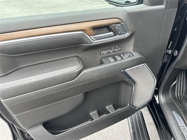 Photo of 2024 Black Chevrolet Silverado 1500