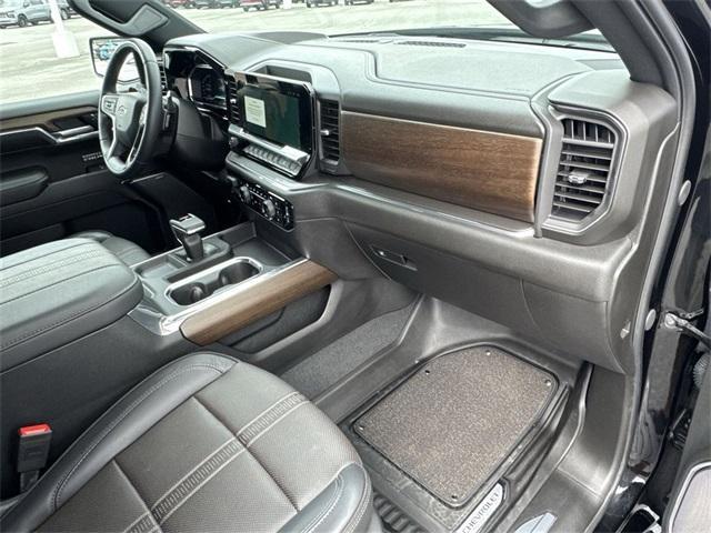 Photo of 2024 Black Chevrolet Silverado 1500