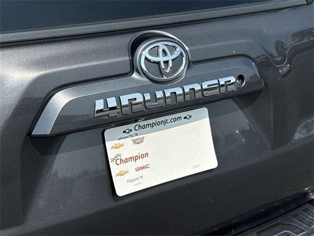 Photo of 2015 Magnetic Gray Toyota 4Runner