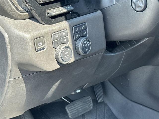 Photo of 2024 Black Chevrolet Silverado 1500