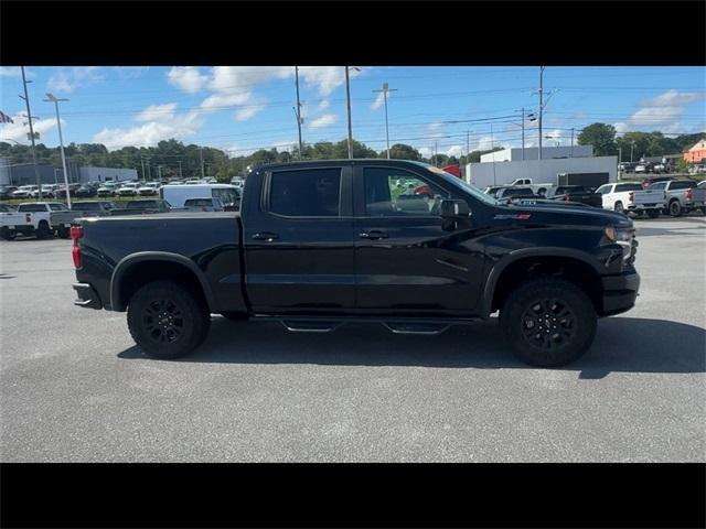 Photo of 2024 Black Chevrolet Silverado 1500