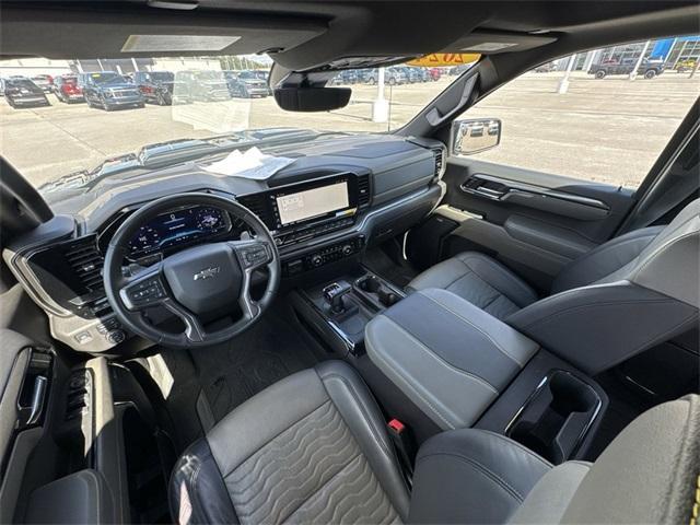 Photo of 2024 Black Chevrolet Silverado 1500
