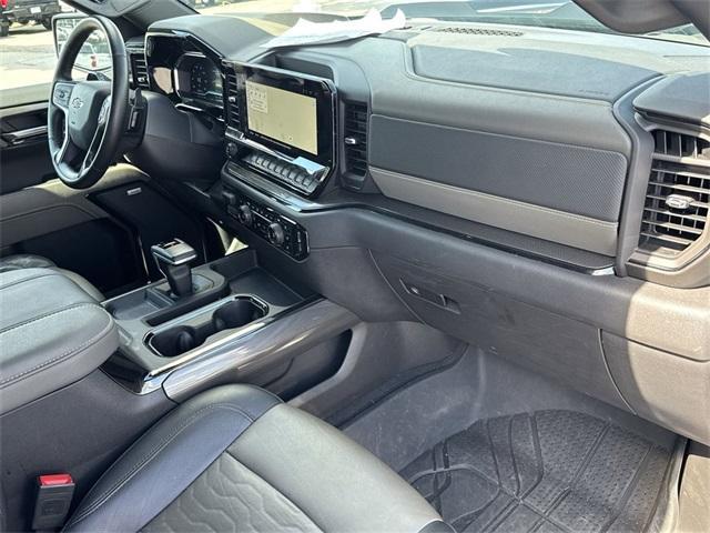 Photo of 2024 Black Chevrolet Silverado 1500